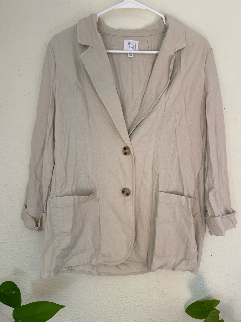Elegant Beige Relaxed Single-Breasted Blazer